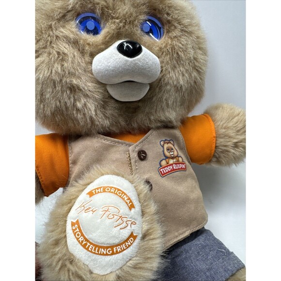 Teddy Ruxpin 2017 Plush Talking Animated Story Teller Bluetooth Bear LCD Eyes - Picture 6 of 8